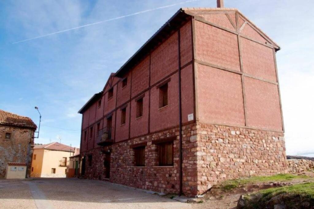 Tres Navios En El Mar Casa Rural De 10 Habitaciones Con Bano Individual Precios Web Montejo de Tiermes Exterior photo